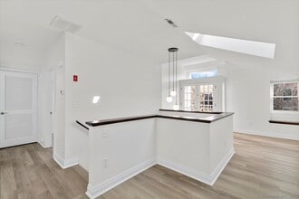 972 State St in New Haven, CT - Building Photo - Building Photo