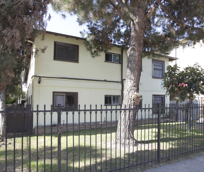 11942 Hart St in North Hollywood, CA - Building Photo - Building Photo