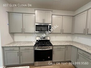 607 Glen Clova Dr in Raleigh, NC - Building Photo - Building Photo