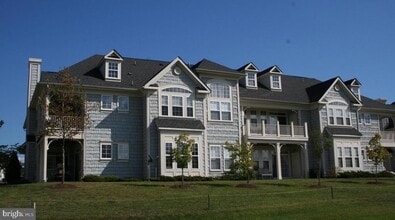 13882 Greendale Dr in Woodbridge, VA - Building Photo - Building Photo