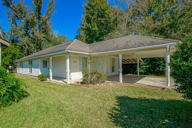 9493 Gene Buckle Ave in Denham Springs, LA - Building Photo - Building Photo
