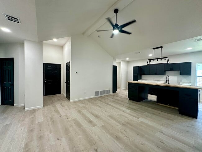 4709 47th St in Lubbock, TX - Building Photo - Building Photo