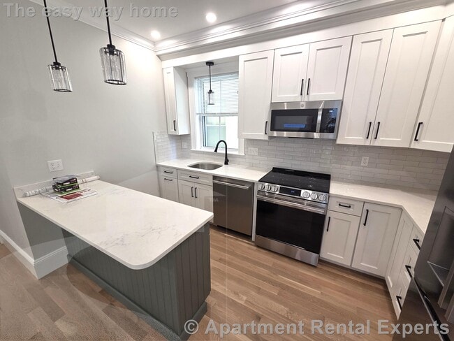 170 Webster Ave
