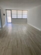 250 174th St in Sunny Isles Beach, FL - Building Photo - Building Photo