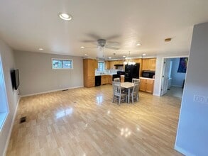 15917 Wellington Way in Truckee, CA - Building Photo - Building Photo