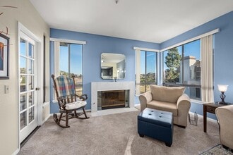 5865 Friars Rd in San Diego, CA - Building Photo - Building Photo