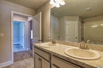 180 Abercorn Dr in Madison, AL - Building Photo - Building Photo