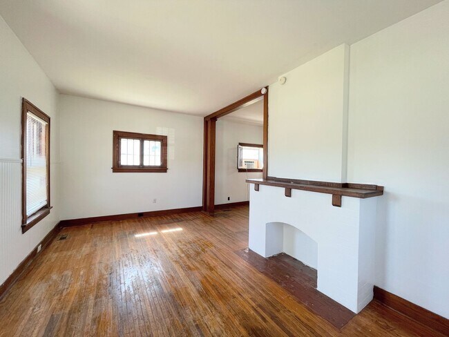 105 N Speare St in Nickerson, KS - Building Photo - Building Photo