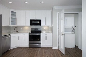 465 New Hwy in Copiague, NY - Building Photo - Building Photo