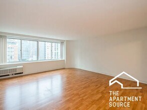 211 E Ohio St, Unit 1909 in Chicago, IL - Foto de edificio - Building Photo