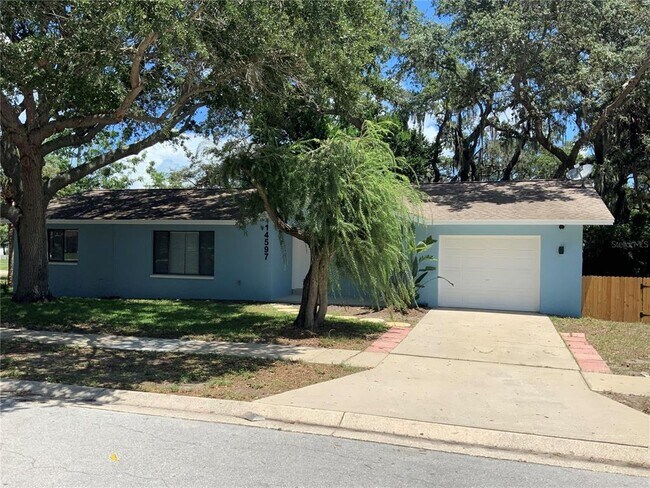 14597 Vista Ln in Largo, FL - Building Photo - Building Photo