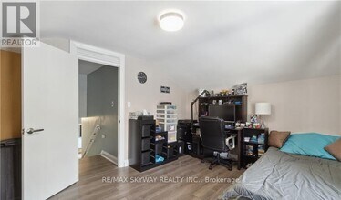 207 THOROLD Rd in Welland, ON - Building Photo - Building Photo