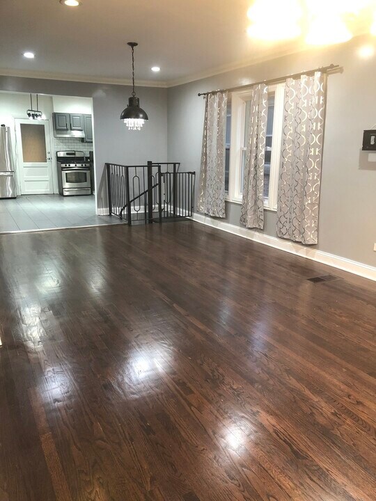 4858 W Concord Pl in Chicago, IL - Building Photo
