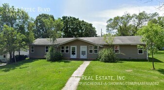 4908 Aztec Blvd in Columbia, MO - Building Photo