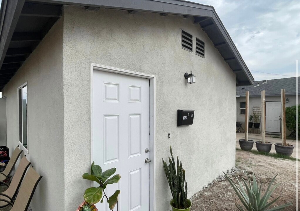 1506 W Orange Ave, Unit 1506 W Orange Ave in El Centro, CA - Building Photo