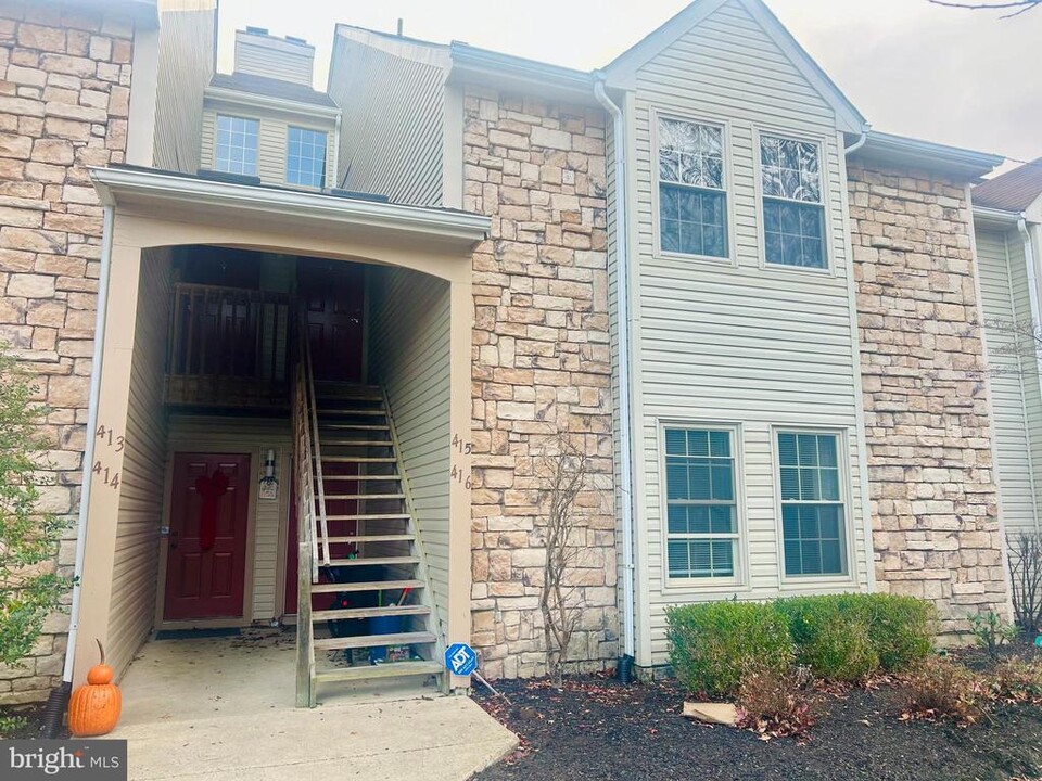 415 Tavistock Rd in Cherry Hill Township, NJ - Building Photo