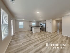 555 Cedar Brk Dr in White House, TN - Building Photo - Building Photo