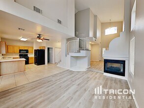6667 Whistling Swan Way in Las Vegas, NV - Building Photo - Building Photo