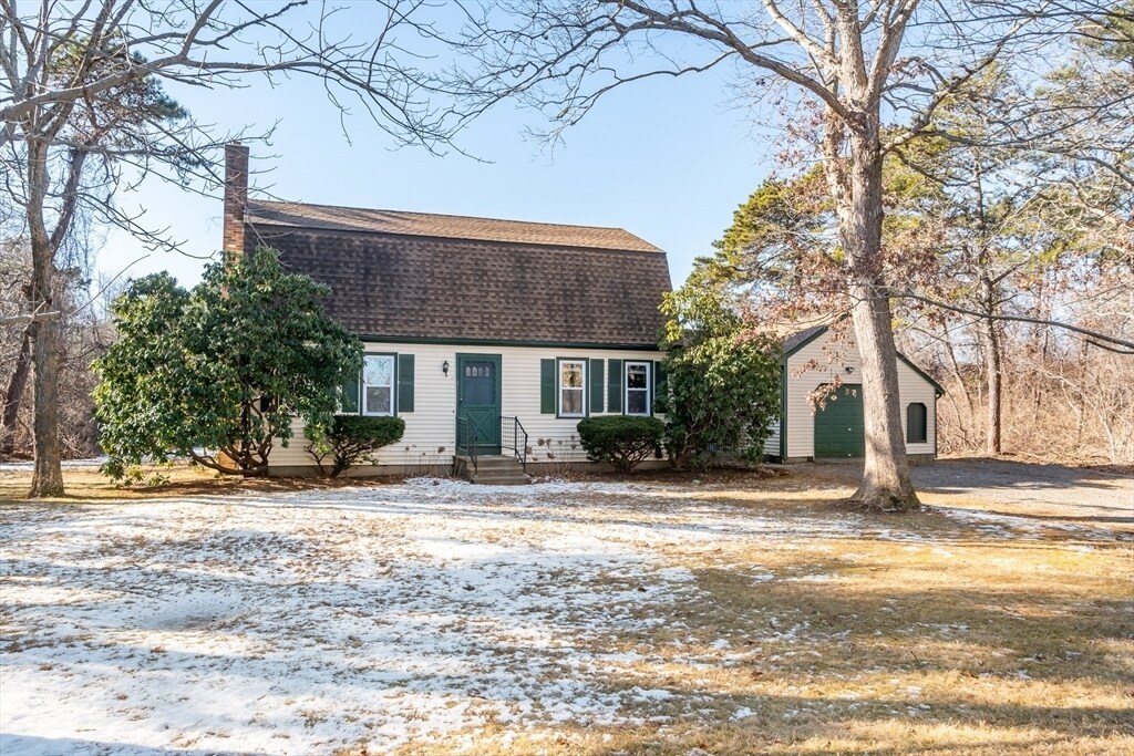 62 Windsor Rd in Sandwich, MA - Building Photo