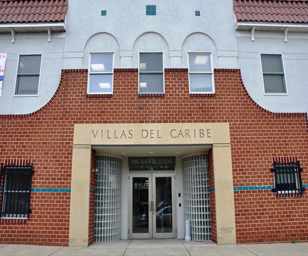 Villas Del Caribe in Philadelphia, PA - Building Photo