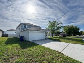 2996 Whispering Trails Dr in Winter Haven, FL - Building Photo - Building Photo