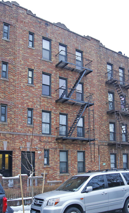 106 Avenue S in Brooklyn, NY - Building Photo