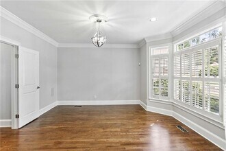 1014 Lenox Crest in Atlanta, GA - Building Photo - Building Photo