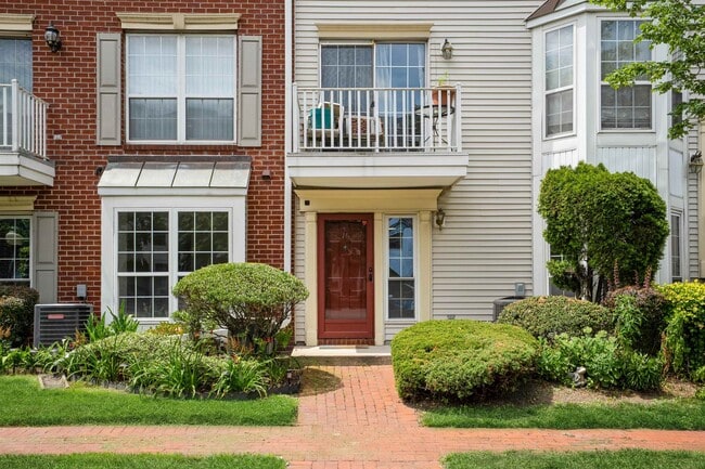 16 Cypress St in Jersey City, NJ - Building Photo - Building Photo