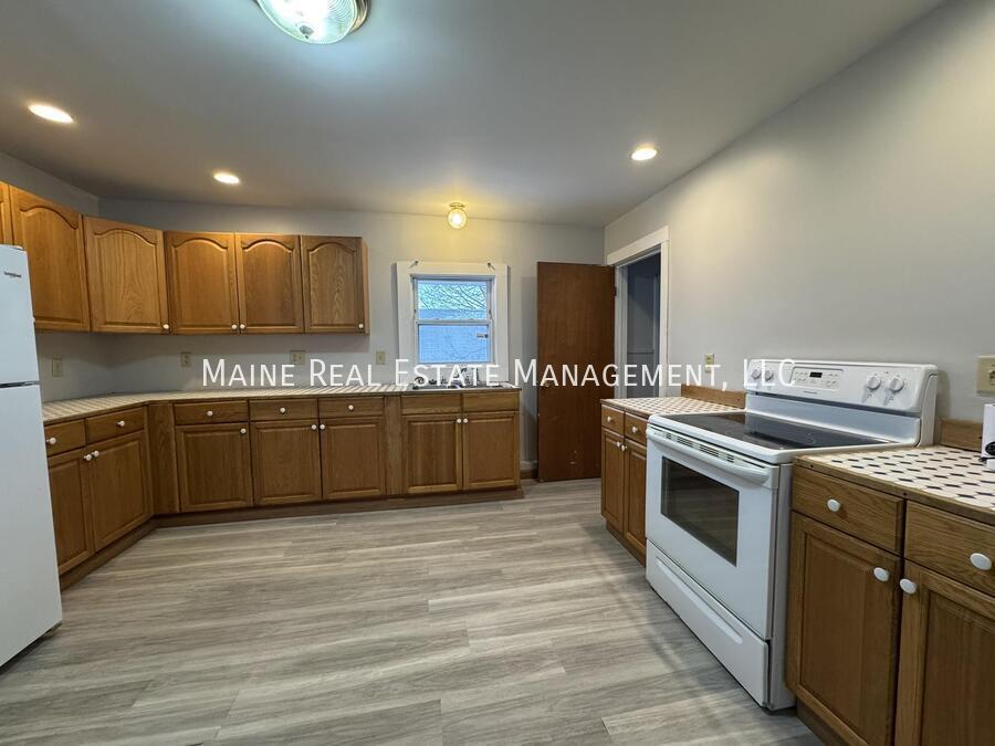 6 Summer St in Waterville, ME - Building Photo