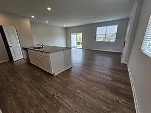 5308 Melbourne Ln in Flowery Branch, GA - Foto de edificio - Building Photo