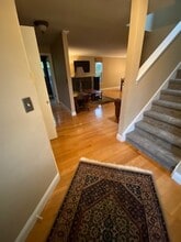10925 SE 270th St in Kent, WA - Foto de edificio - Building Photo