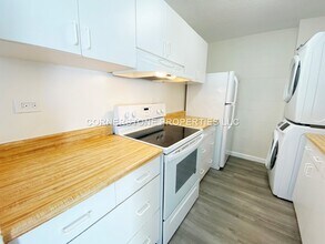 1250 Richard Ln in Honolulu, HI - Building Photo - Building Photo