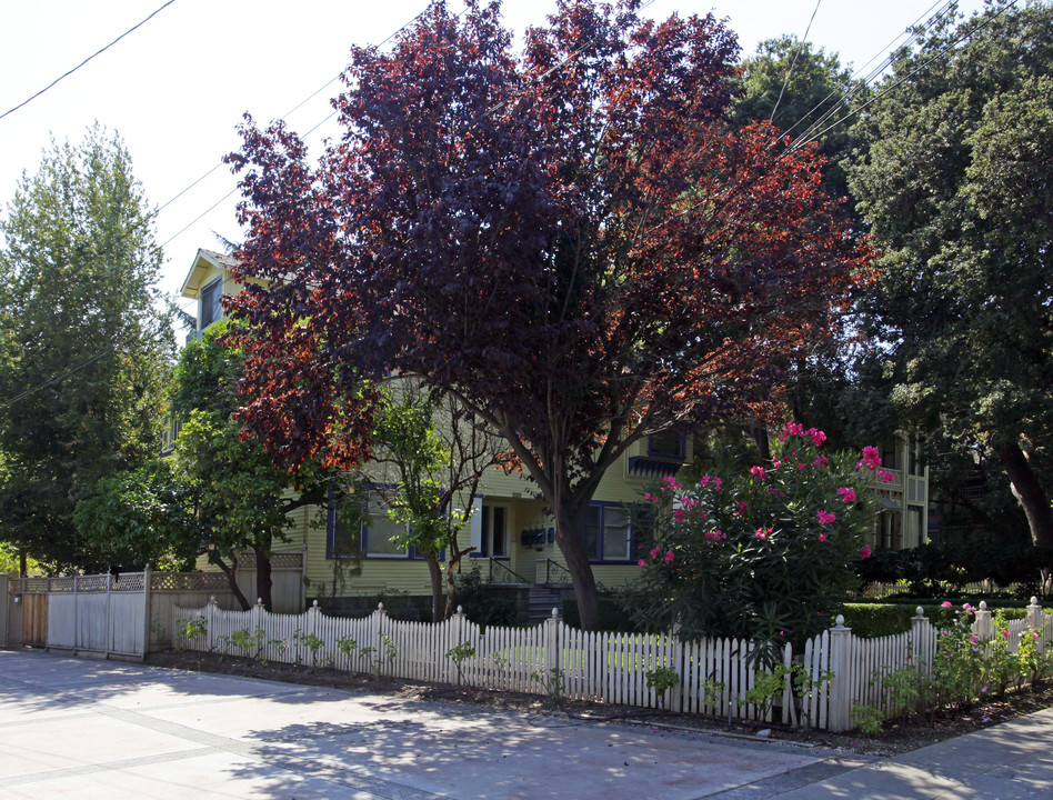 220 Los Gatos in Los Gatos, CA - Building Photo