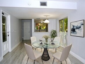 1910 SW 17th Ave in Miami, FL - Building Photo - Building Photo