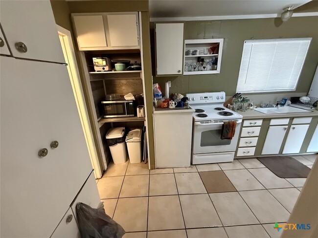 property at 827 Contour Dr