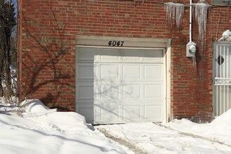 Chagrin Highlands Apartments in Highland Hills, OH - Building Photo - Building Photo