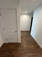 302 N OMalley Ct in Visalia, CA - Building Photo - Building Photo