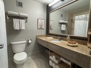 6175 W Grand Ave in Gurnee, IL - Building Photo - Building Photo