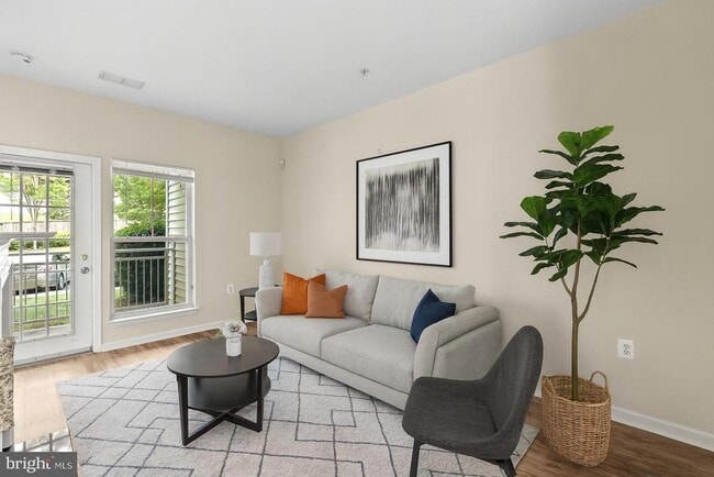 2911 Deer Hollow Way in Fairfax, VA - Building Photo - Building Photo