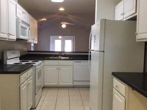 193 Cameron Way Cir in Winston-Salem, NC - Building Photo - Building Photo