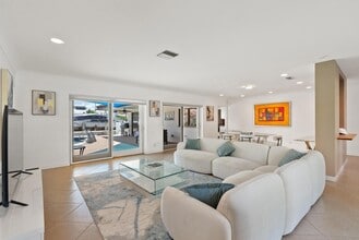 3080 NE 43rd St in Fort Lauderdale, FL - Building Photo - Building Photo
