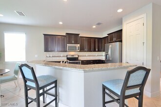 10271 Glastonbury Cir in Ft. Myers, FL - Building Photo - Building Photo