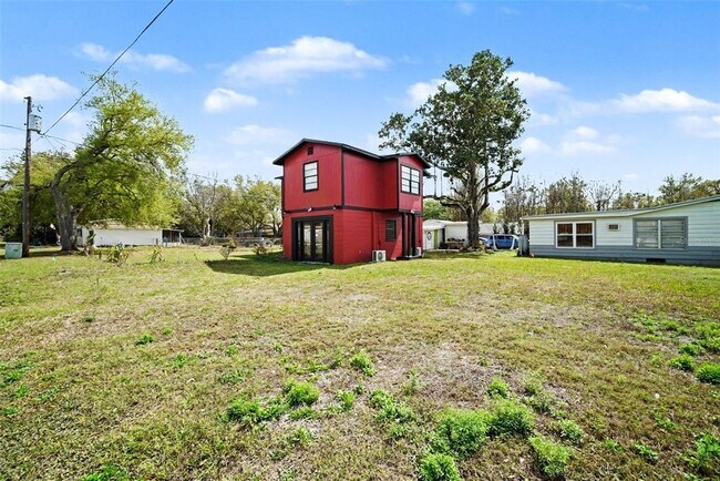 38250 13th Ave in Zephyrhills, FL - Building Photo - Building Photo