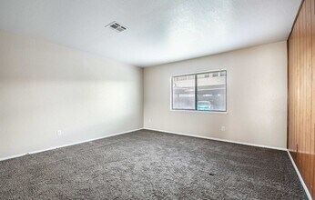 1311 Del Mar St in Las Vegas, NV - Building Photo - Building Photo