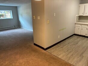 135 Winthrop St in Framingham, MA - Building Photo - Building Photo