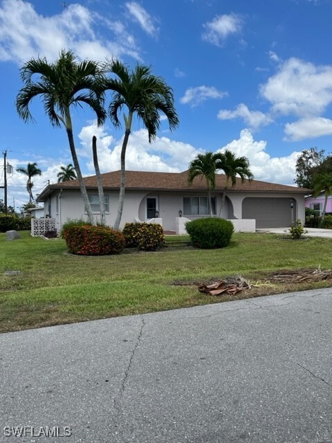 2119 Gorham Ave in Ft. Myers, FL - Building Photo