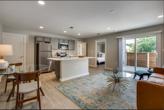 3328 Cedarplaza Ln in Dallas, TX - Building Photo - Building Photo