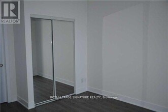 99 The Donway W in Toronto, ON - Building Photo - Building Photo