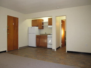 Sussex Apartments in Pittsburgh, PA - Building Photo - Building Photo