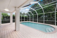 4521 NW 93rd Doral Ct in Doral, FL - Building Photo - Building Photo